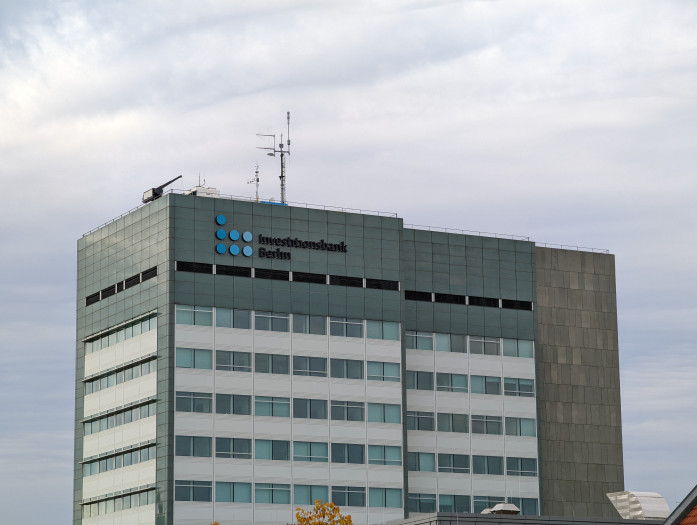 Außerdem hat das Pixel 6 Pro eine Telekamera mit vierfacher Vergrößerung, ...